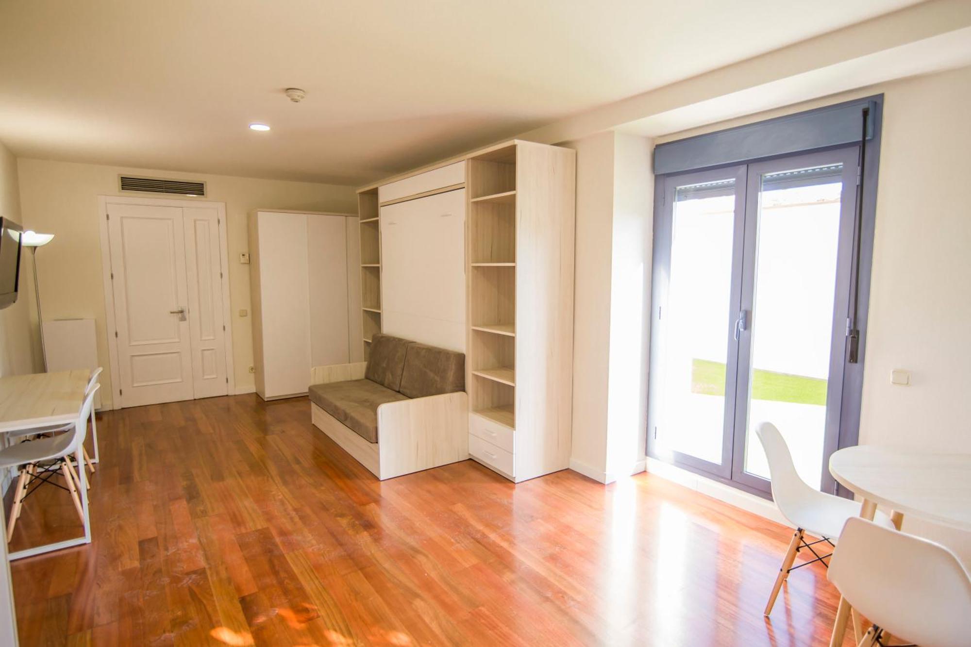 Apartamentos Plaza De Santiago - Estudios Turisticos - 1 Llave Pinto Buitenkant foto