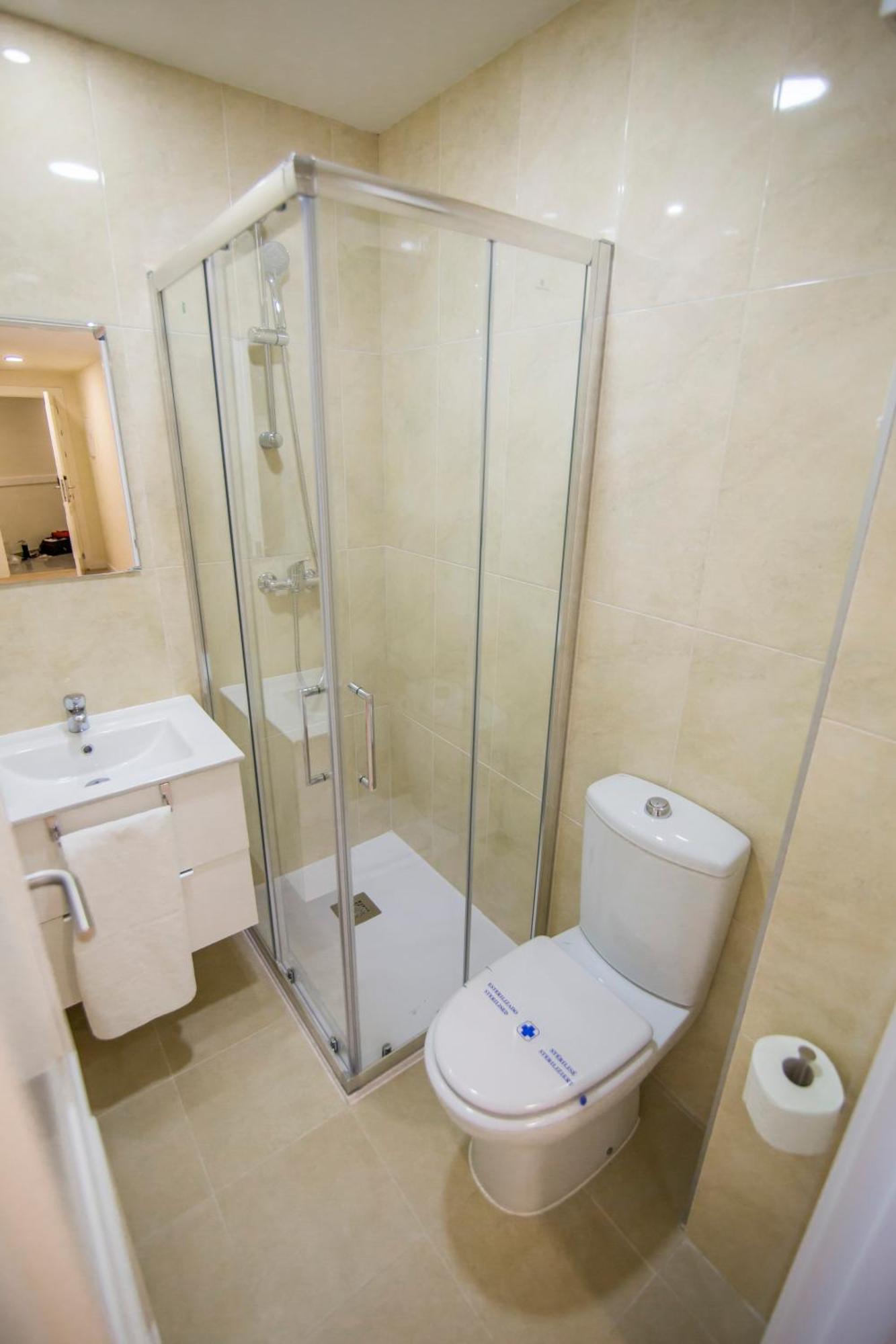 Apartamentos Plaza De Santiago - Estudios Turisticos - 1 Llave Pinto Buitenkant foto